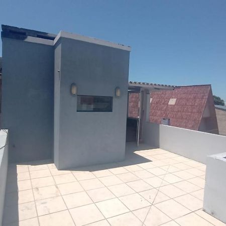 Sobrado Com Terraco E Area De Churrasqueira. Torres Exterior foto