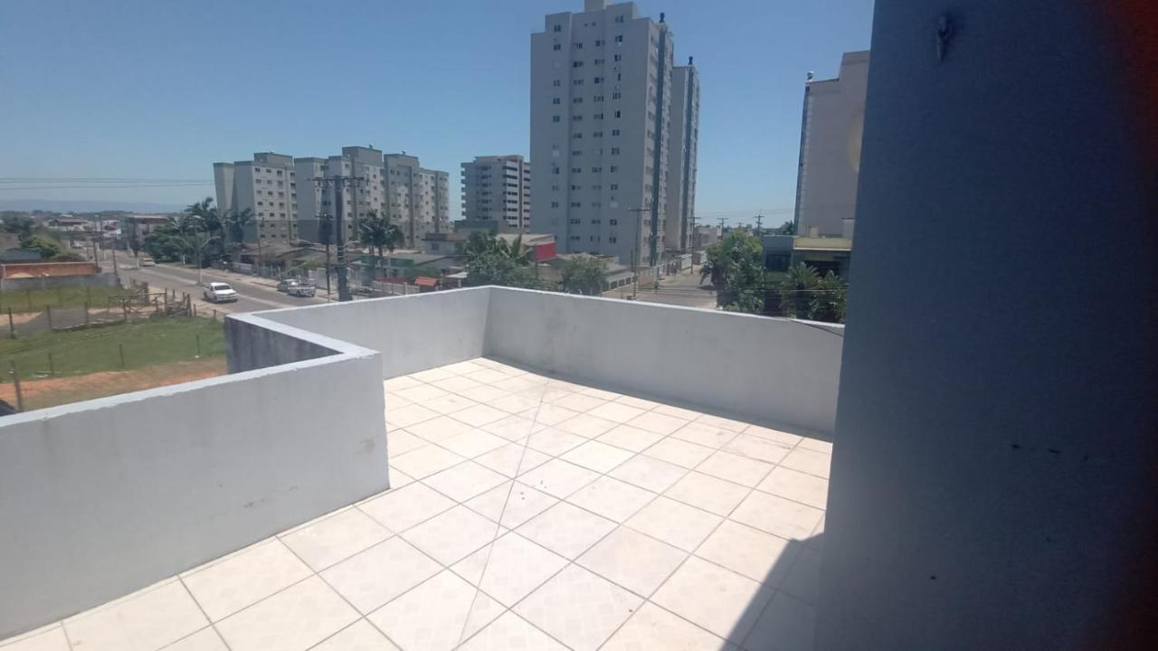Sobrado Com Terraco E Area De Churrasqueira. Torres Exterior foto